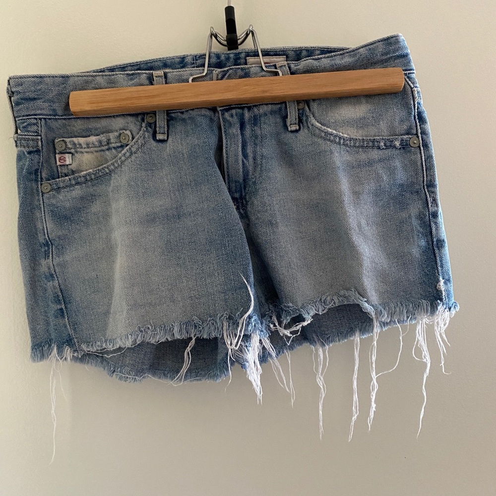 AG Bonnie relaxed short